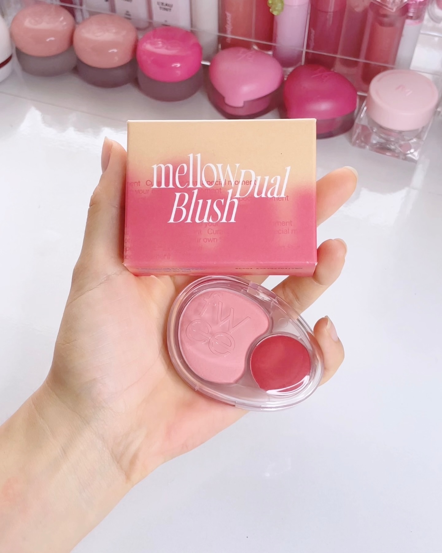 フィー リップアンドチーク ブラーリープリンポット｜fwee他、1