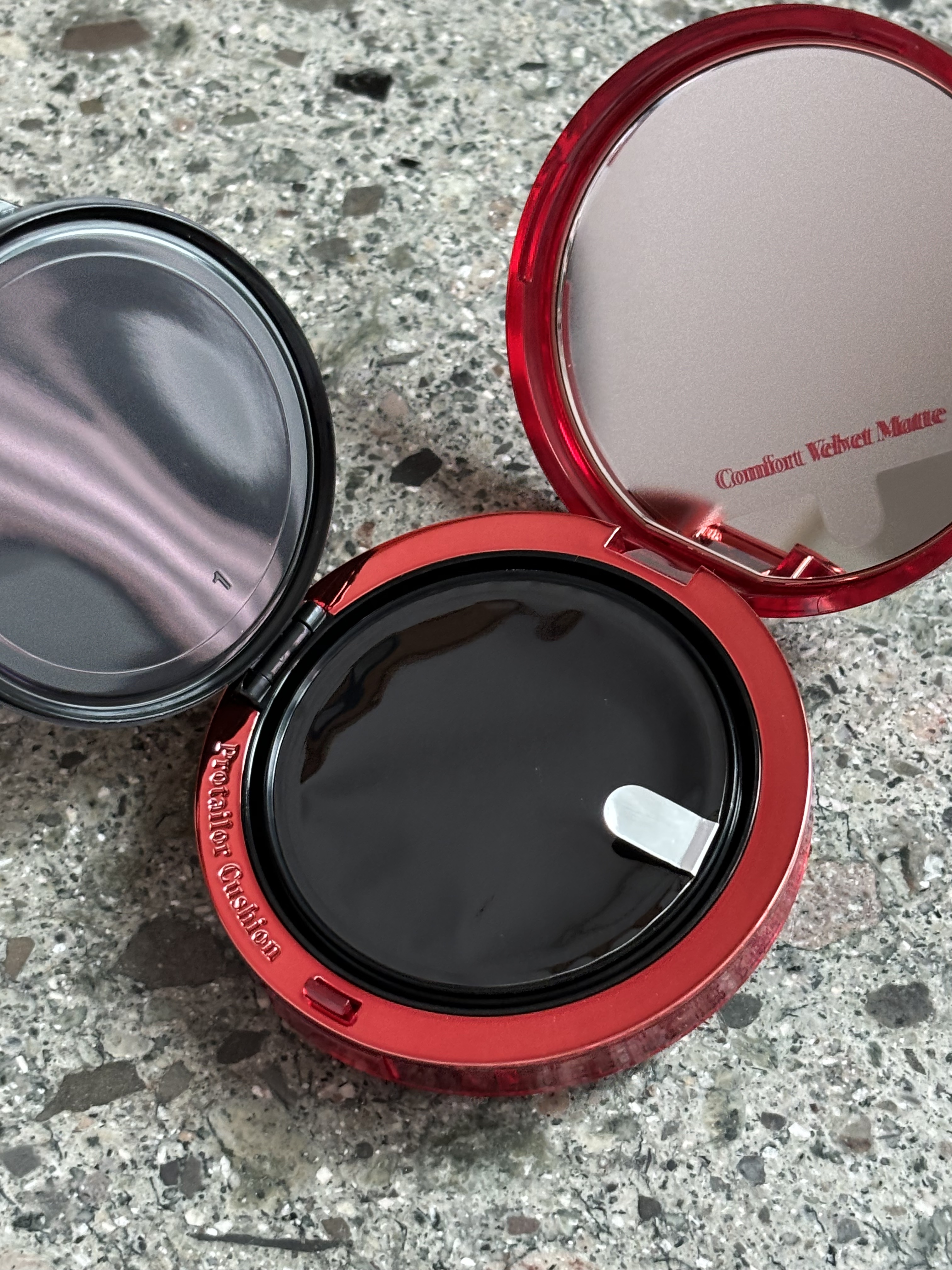 プロテーラービーベルベットカバークッション 22 ペタル/espoir/クッションファンデーションを使ったクチコミ（2枚目）