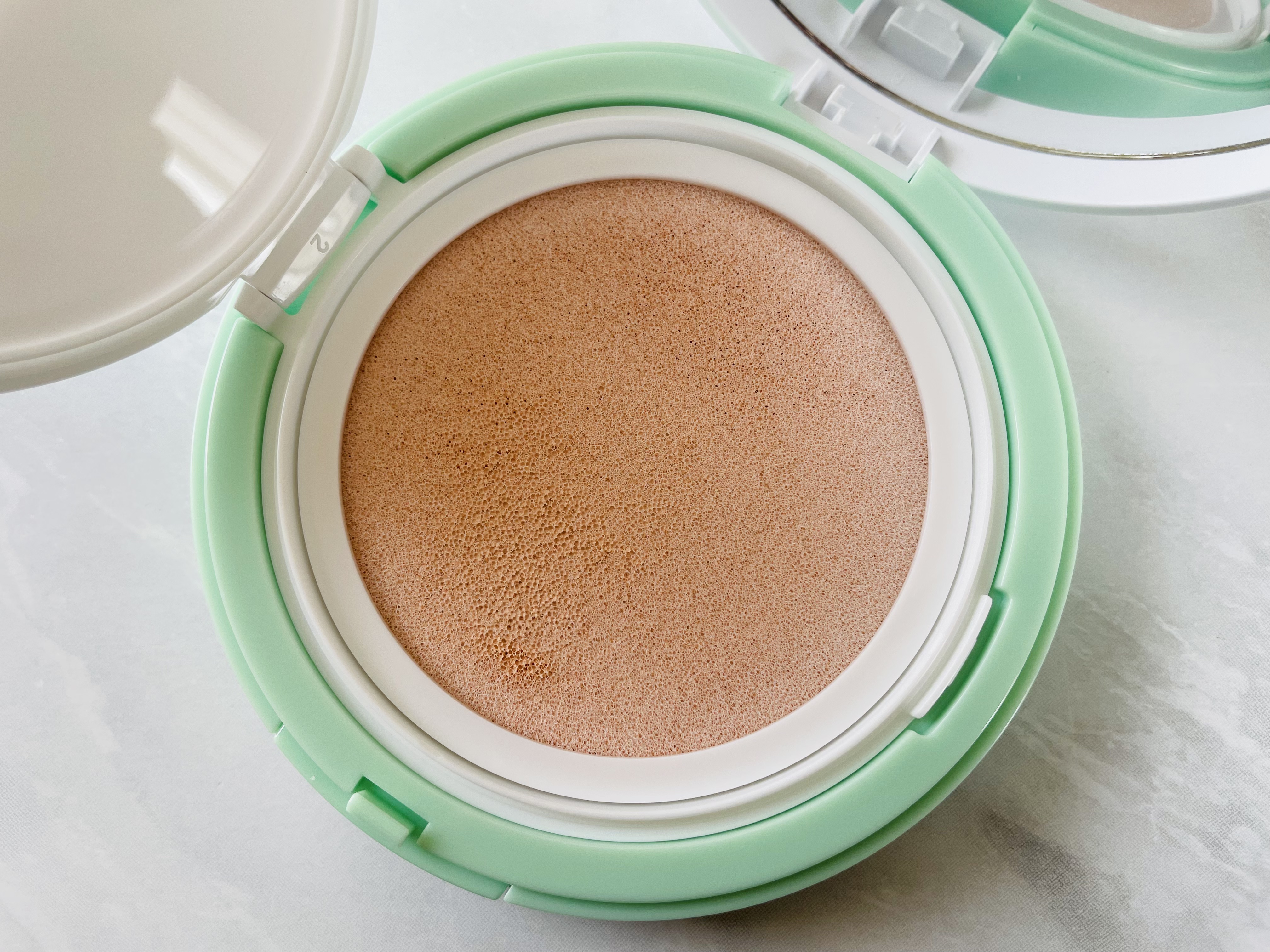 ティーツリーデイデイトーンアップサンクッション/NOWATER/日焼け止めローションを使ったクチコミ（2枚目）