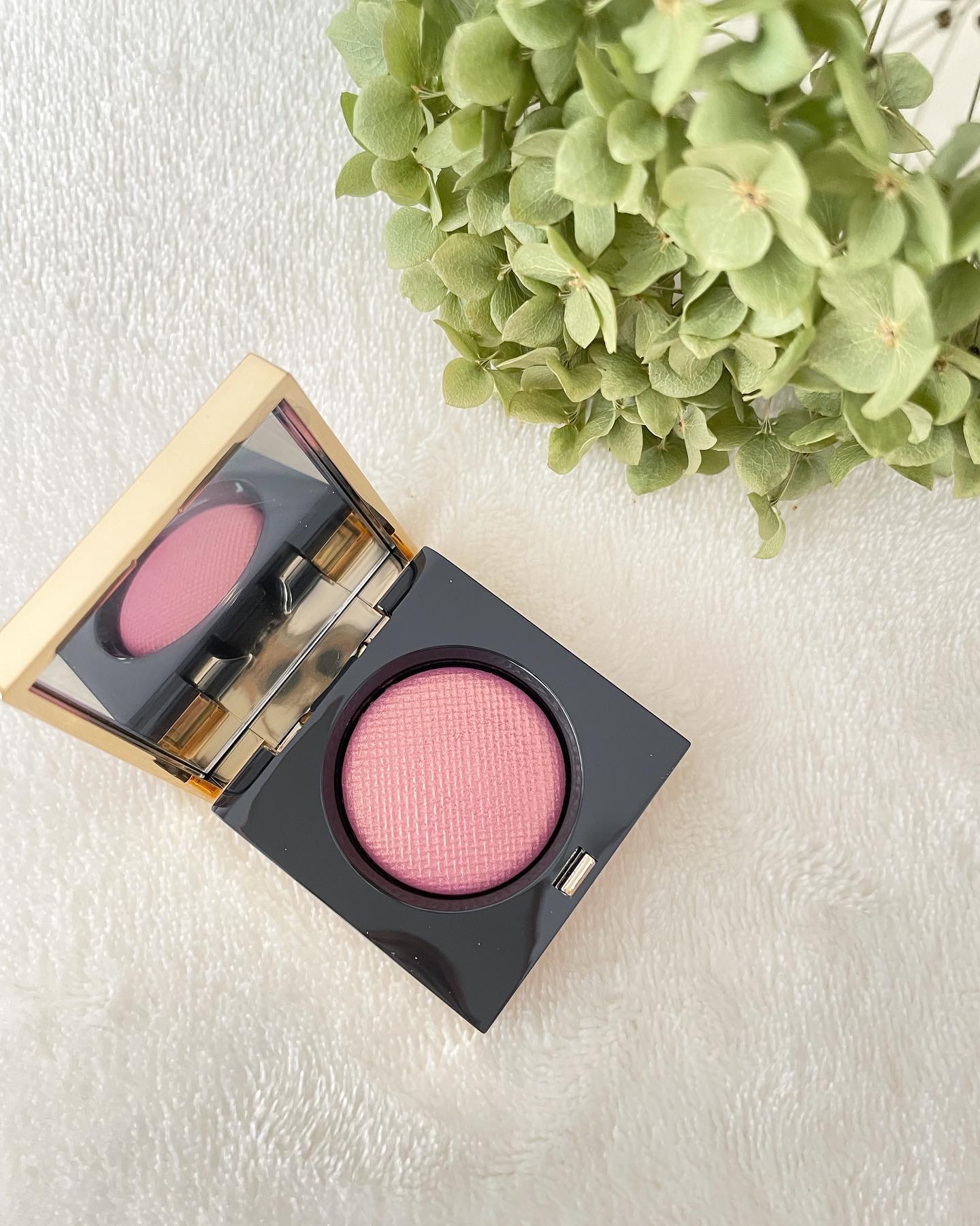 リュクスアイシャドウ L29 ソーラーウィンド(リッチ スパークル) /BOBBI BROWN/単色アイシャドウを使ったクチコミ（2枚目）