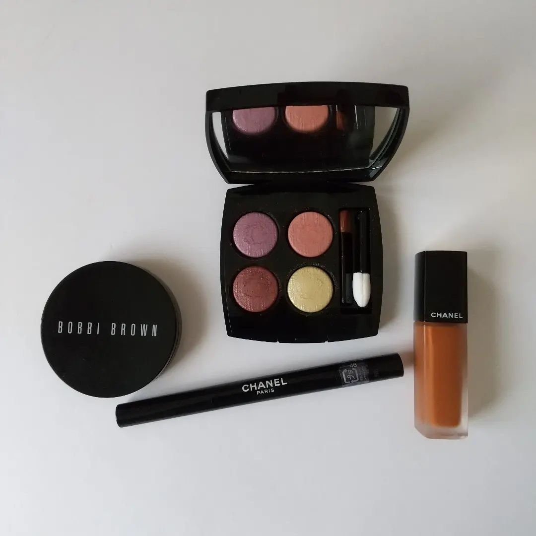 スティロ オンブル エ コントゥール 46 ネオン ダリア/CHANEL/スティックアイシャドウを使ったクチコミ（1枚目）