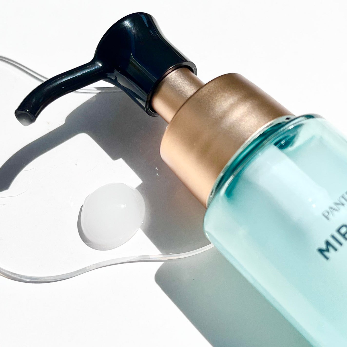 ミラクルズ うるおいブーストミルクウォーターセラム/パンテーン/アウトバストリートメントを使ったクチコミ(2枚目)