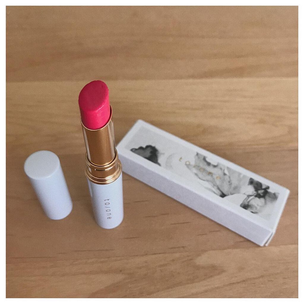 トーン ペタル エッセンス リップ/to/one/口紅を使ったクチコミ(1枚目)