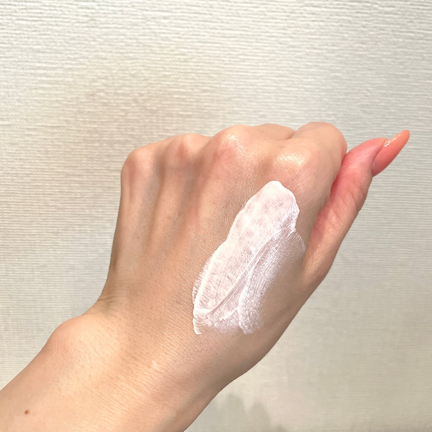 スキンエンハンサーコラーゲントーンアップクリーム/LABIOTTE/日焼け止めクリームを使ったクチコミ(4枚目)