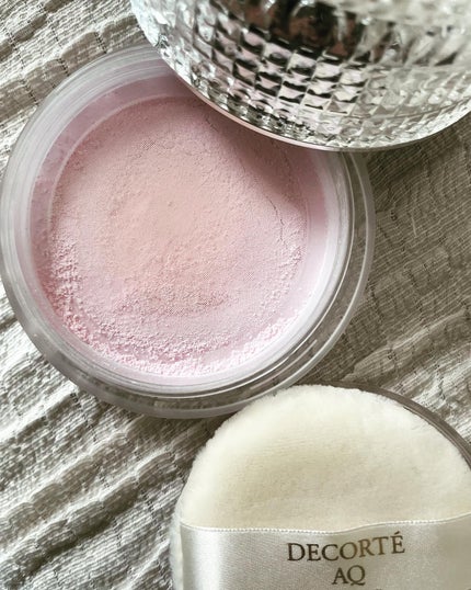 DECORTÉ AQ ミリオリティ フェイスパウダー nのクチコミ「
𝑨𝑸のスキンケアにハマりまた改めて好きになったコスメデコルテ♡
そういえば最近使ってな.....」(3枚目)