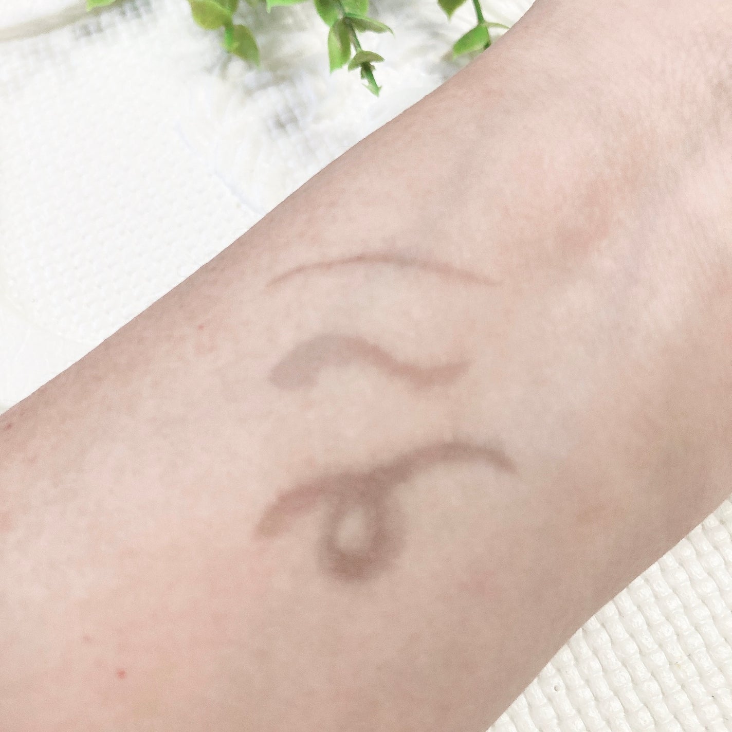 ウルトラキープアイブロウペン/メイクプロポーション/眉ティントを使ったクチコミ(4枚目)