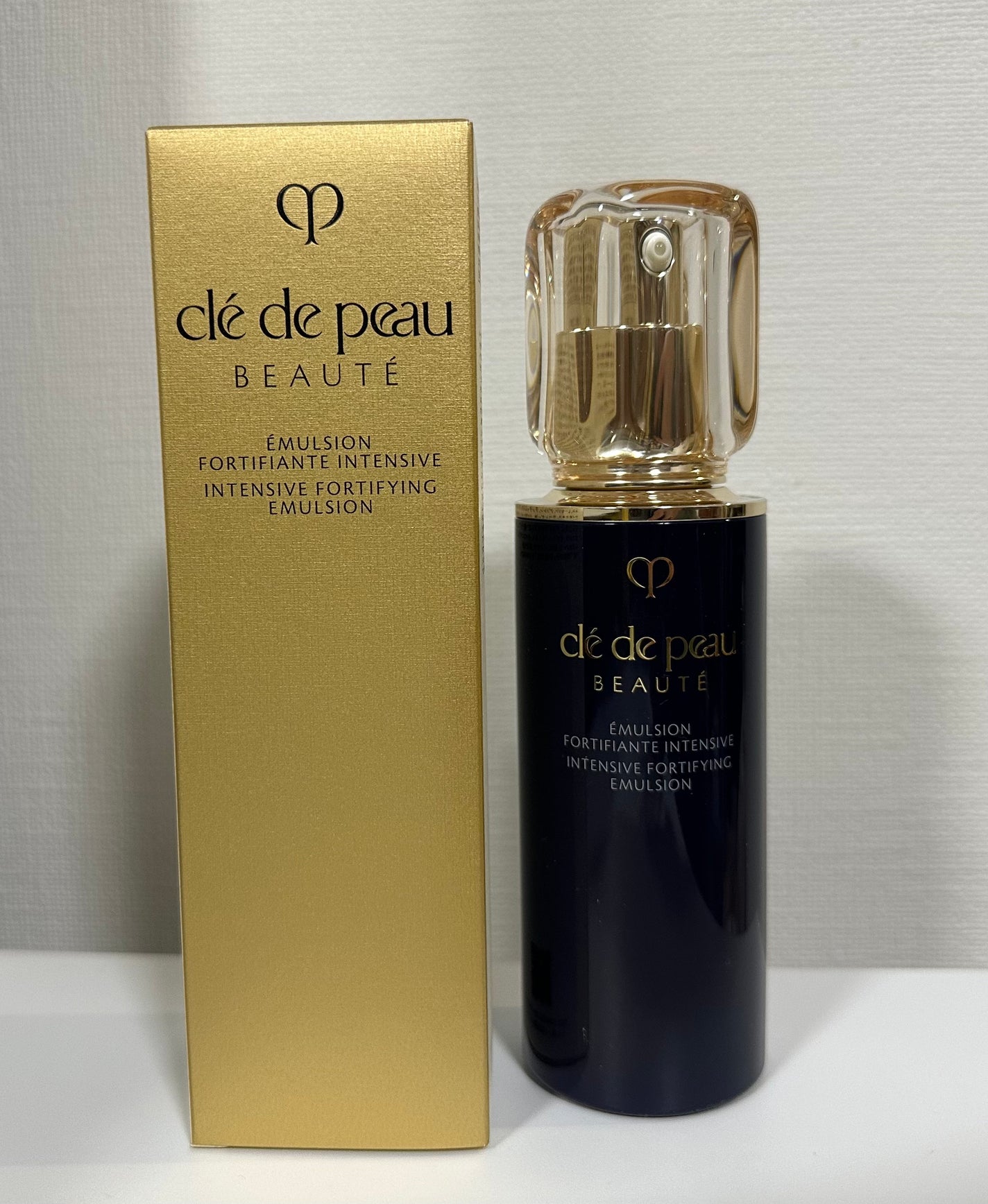 エマルションアンタンシヴn/クレ・ド・ポー ボーテ/乳液を使ったクチコミ(1枚目)