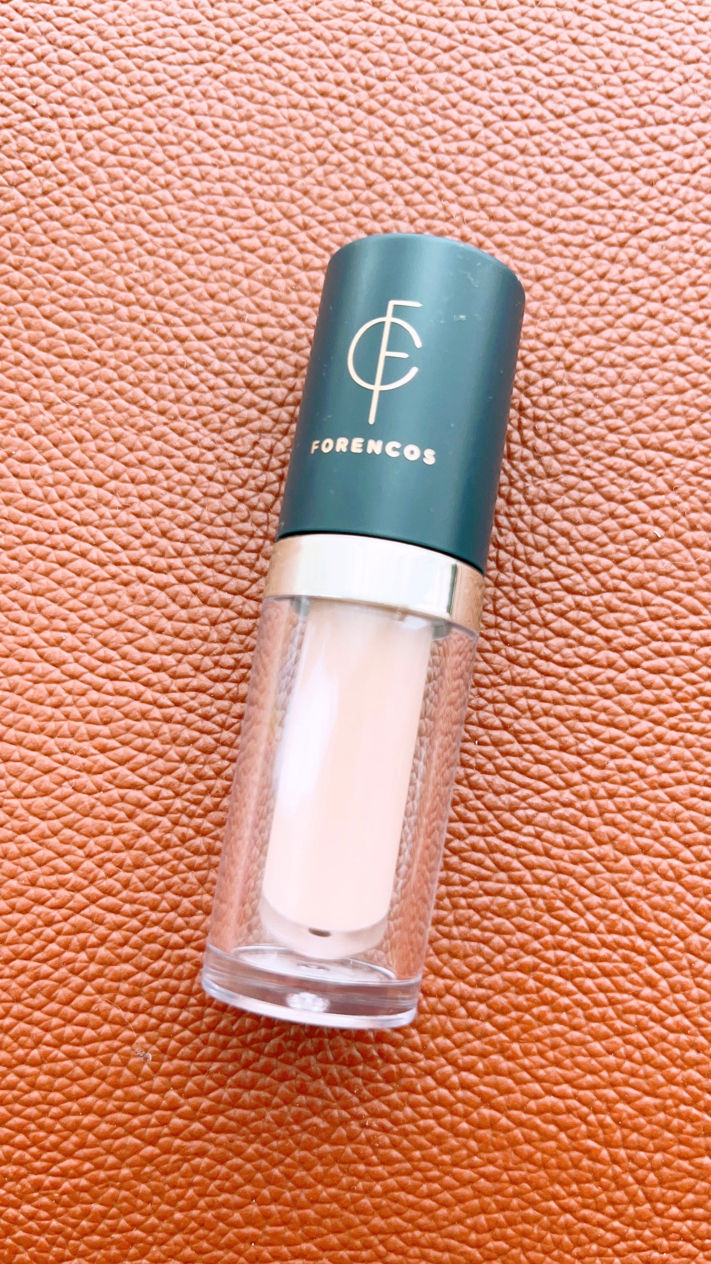 タトゥーウォータープルーフスカーコンシーラー/フォレンコス/リキッドコンシーラーを使ったクチコミ(1枚目)