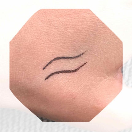 ラブ・ライナー リキッドアイライナーR3/ラブ・ライナー/リキッドアイライナーを使ったクチコミ(2枚目)