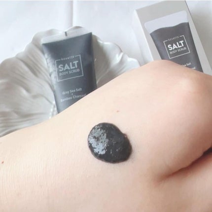 kosette ブラックソルト ボディ スクラブ のクチコミ「〖kosette〗ブラックソルト ボディスクラブ
‥‥‥‥‥‥‥‥‥‥‥‥
\𓂃泡立つボデ.....」(2枚目)