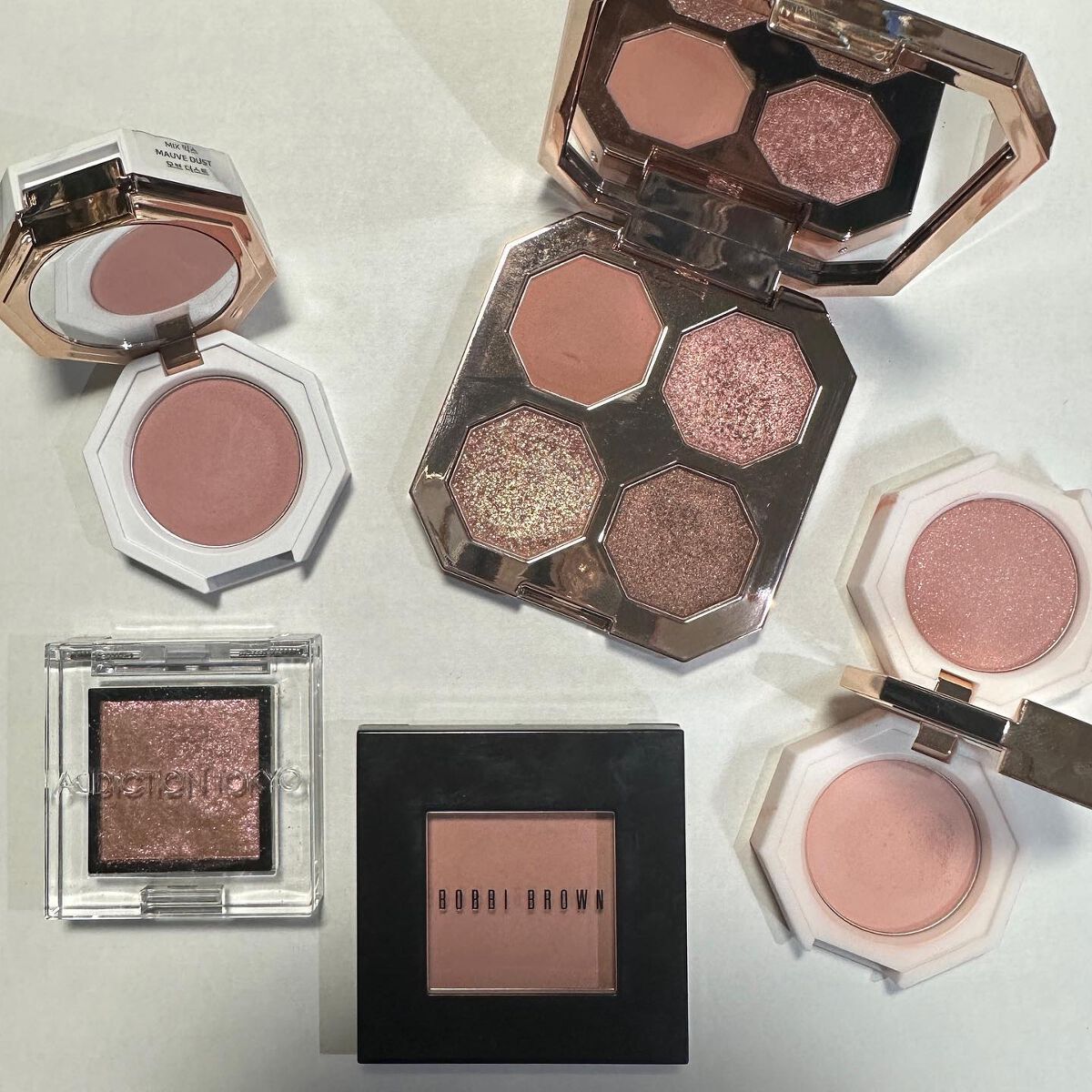 アイシャドウ　 3F アンティークローズ/BOBBI BROWN/単色アイシャドウを使ったクチコミ（1枚目）