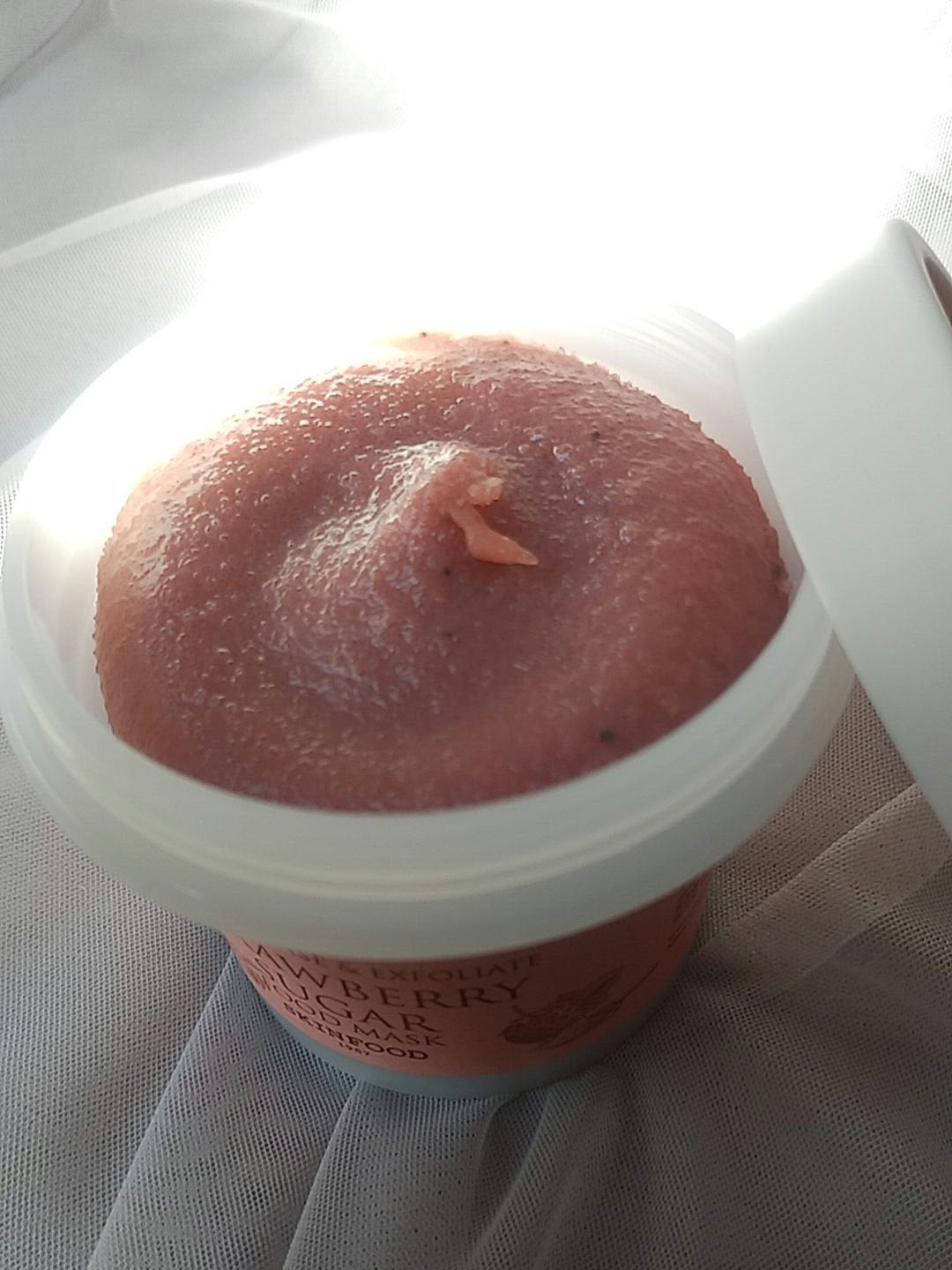 ストロベリーシュガー フードマスク/SKINFOOD/洗い流すパック・マスクを使ったクチコミ(2枚目)