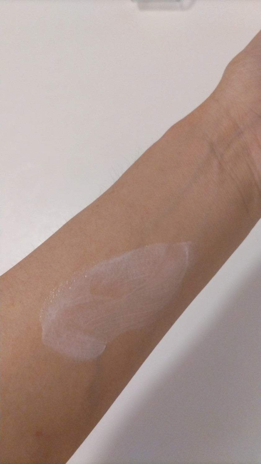 ヒアルーシカ ウォーターフィット サンセラム/SKIN1004/日焼け止めローションを使ったクチコミ(2枚目)