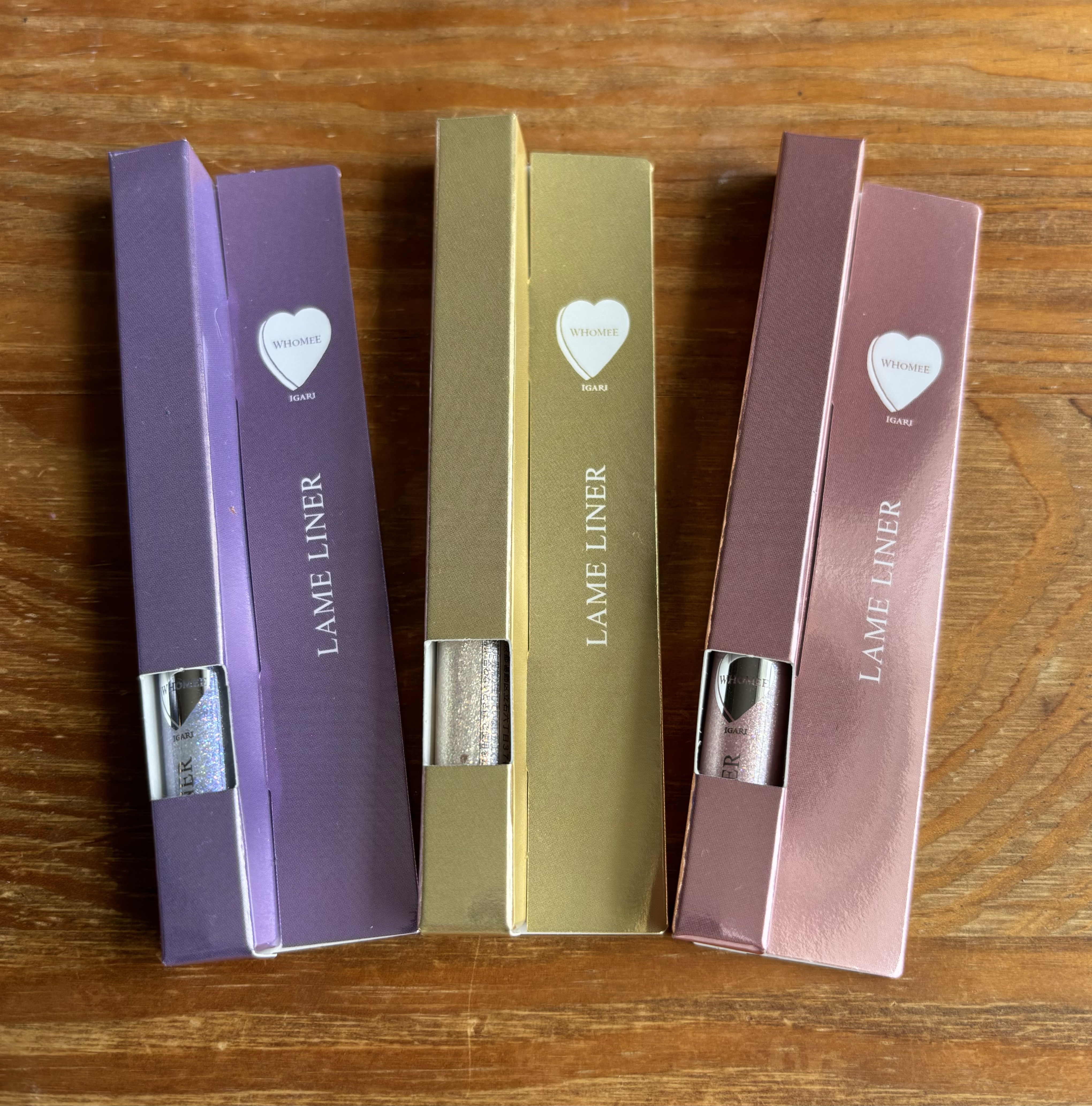 フーミー キララメライナー ラメローズ/WHOMEE/リキッドアイシャドウを使ったクチコミ（2枚目）