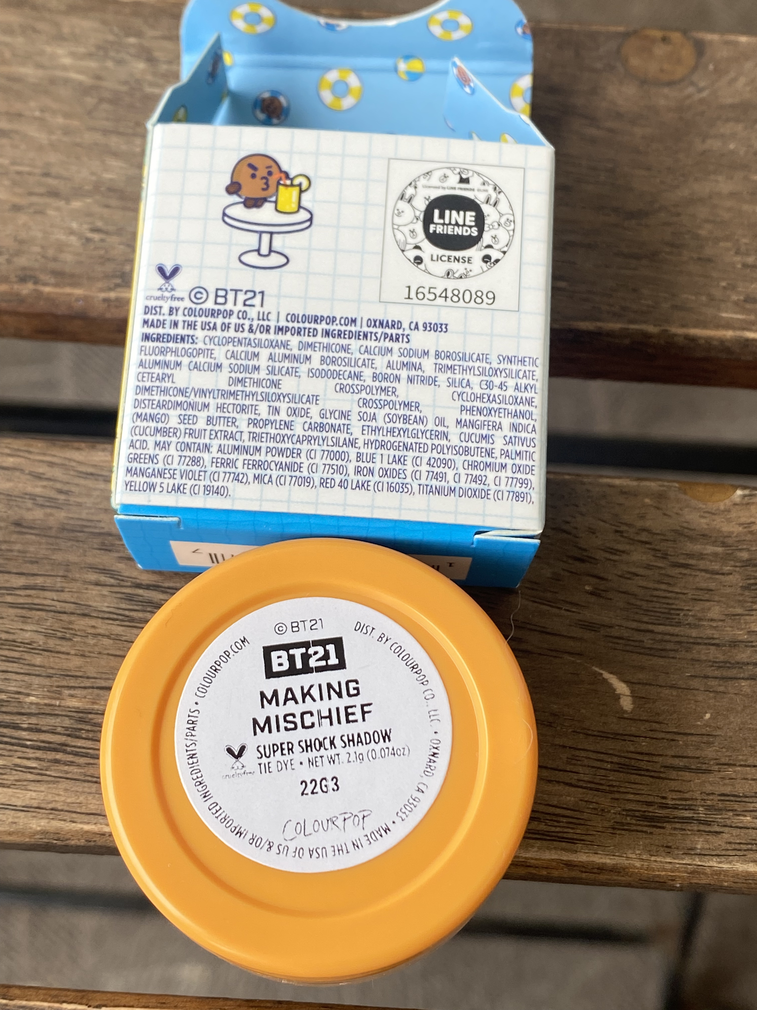  スーパーショックシャドウ/ColourPop/単色アイシャドウを使ったクチコミ（2枚目）