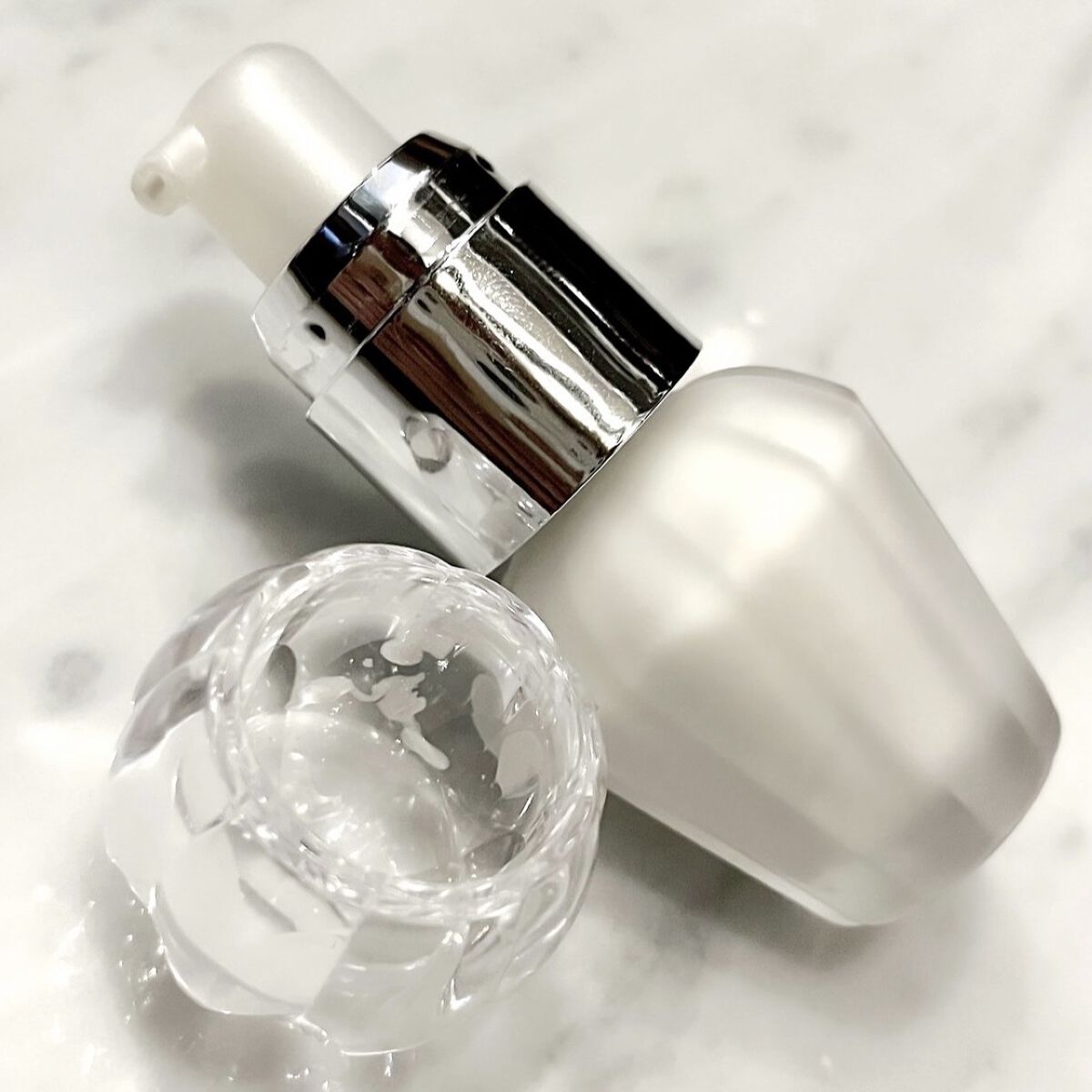 イルミネイティング セラムプライマー ミニ 01 crystal diamond/JILL STUART/化粧下地を使ったクチコミ（2枚目）