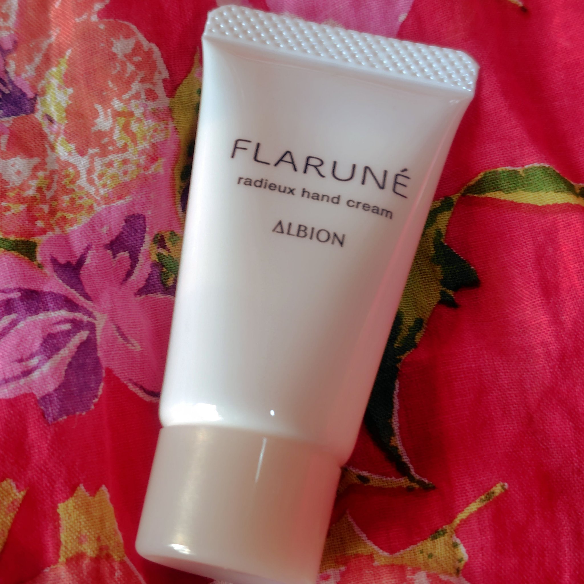 フラルネ ラデュー ハンドクリーム/ALBION/ハンドクリームを使ったクチコミ（1枚目）