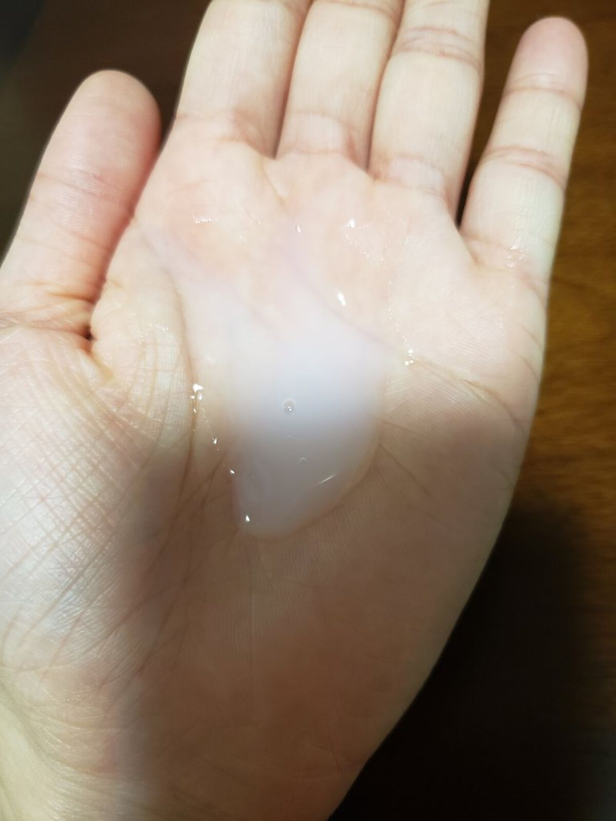 コラージュ Dメディパワー 保湿ジェル/コラージュ/ボディローションを使ったクチコミ（3枚目）