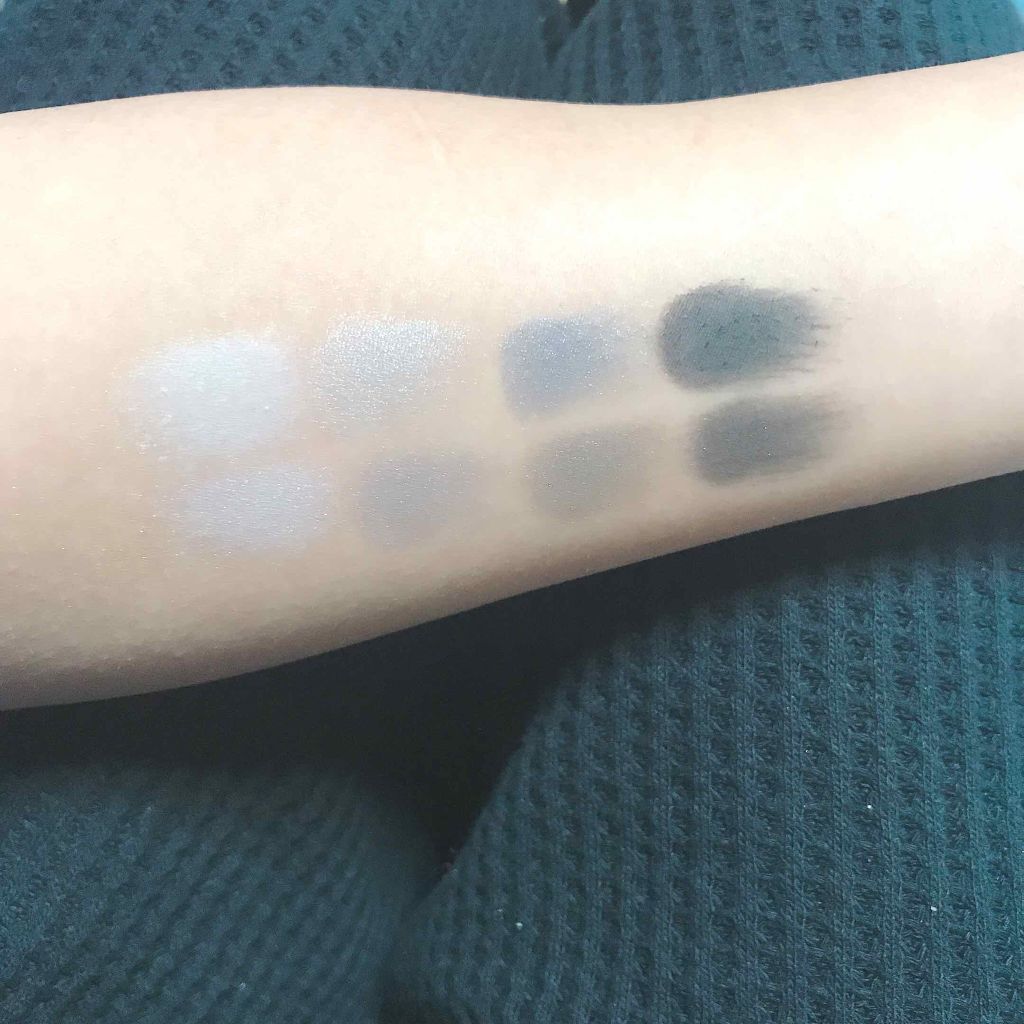 essence all about eyeshadow palletesのクチコミ「△▲スウォッチ▲△

essence
オールアバウトグレイスアイシャドウ

8色スウォッチ

.....」（2枚目）