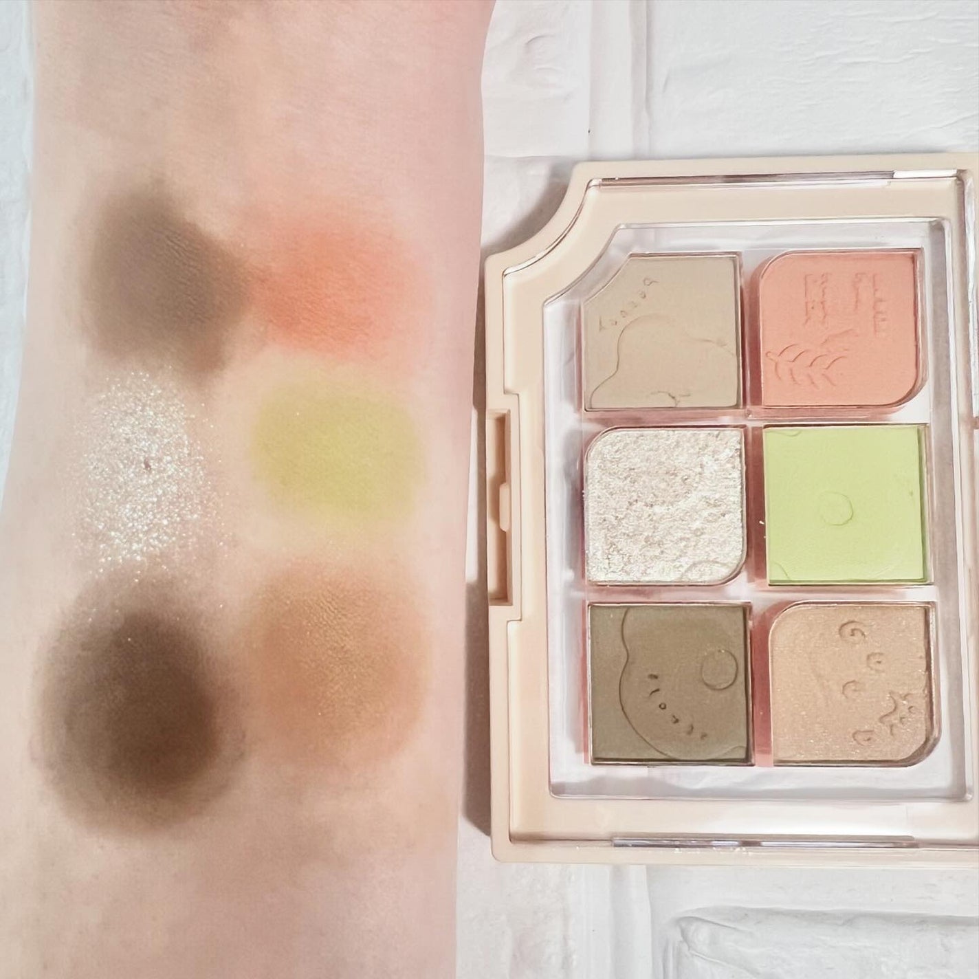 FLOWER LETTER SIX COLOR EYE SHADOW/xixi/パウダーアイシャドウを使ったクチコミ(6枚目)