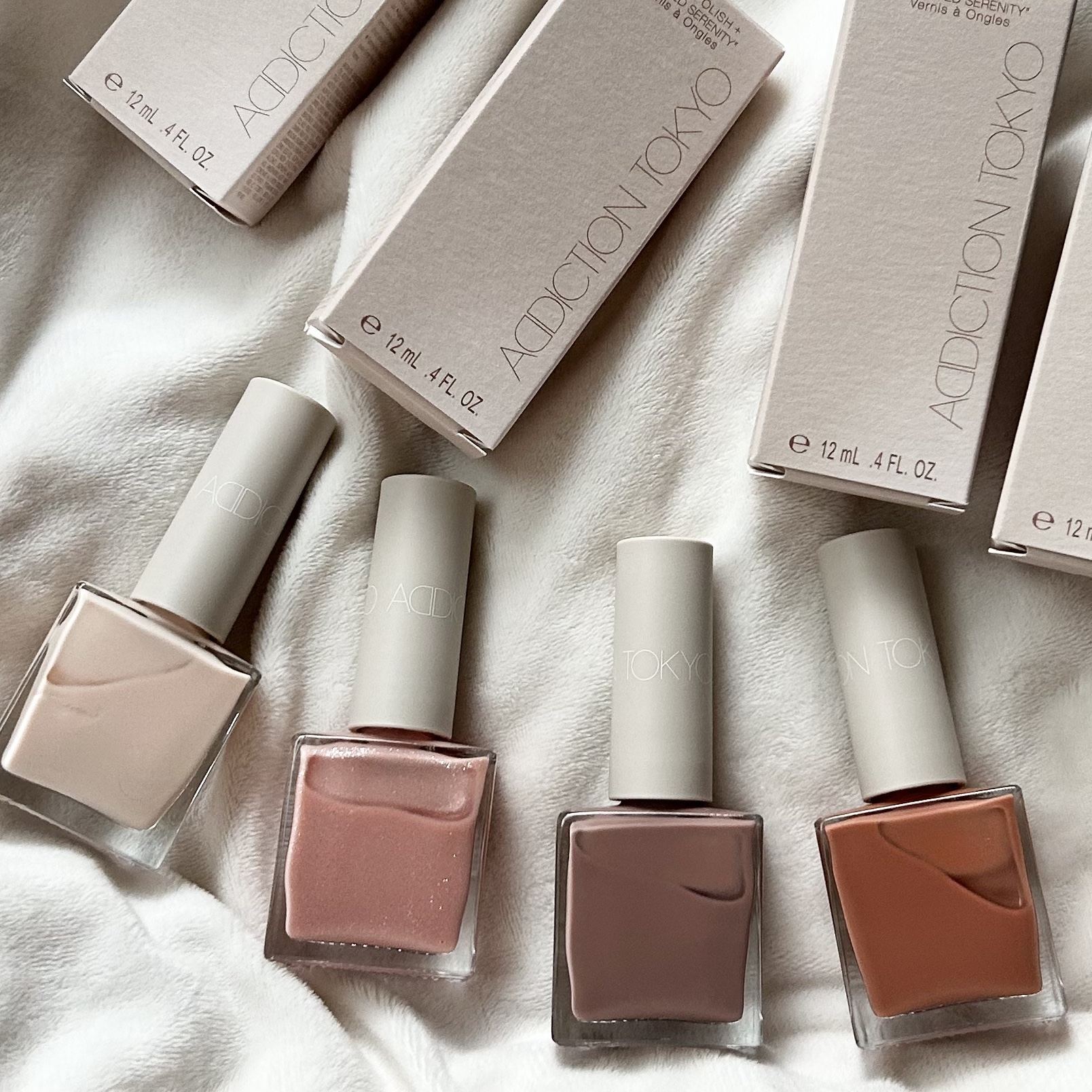アディクション ザ ネイル ポリッシュ + “サイレンスト セレニティ” 126C Teddy Mellow/ADDICTION/マニキュアを使ったクチコミ（1枚目）