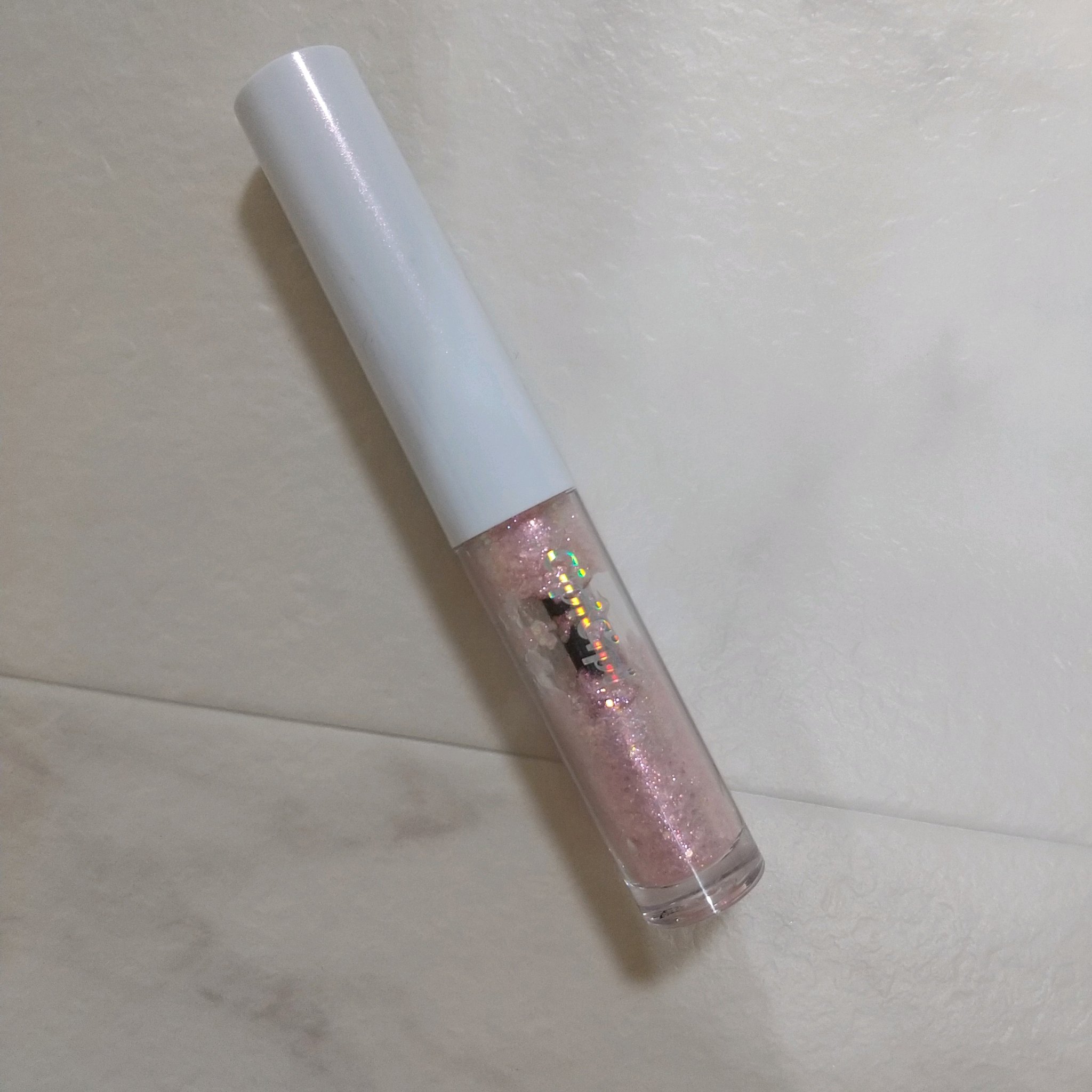 シピシピ グリッター イルミネーションライナー S 03 ピンクスパークル/CipiCipi/リキッドアイライナーを使ったクチコミ（1枚目）