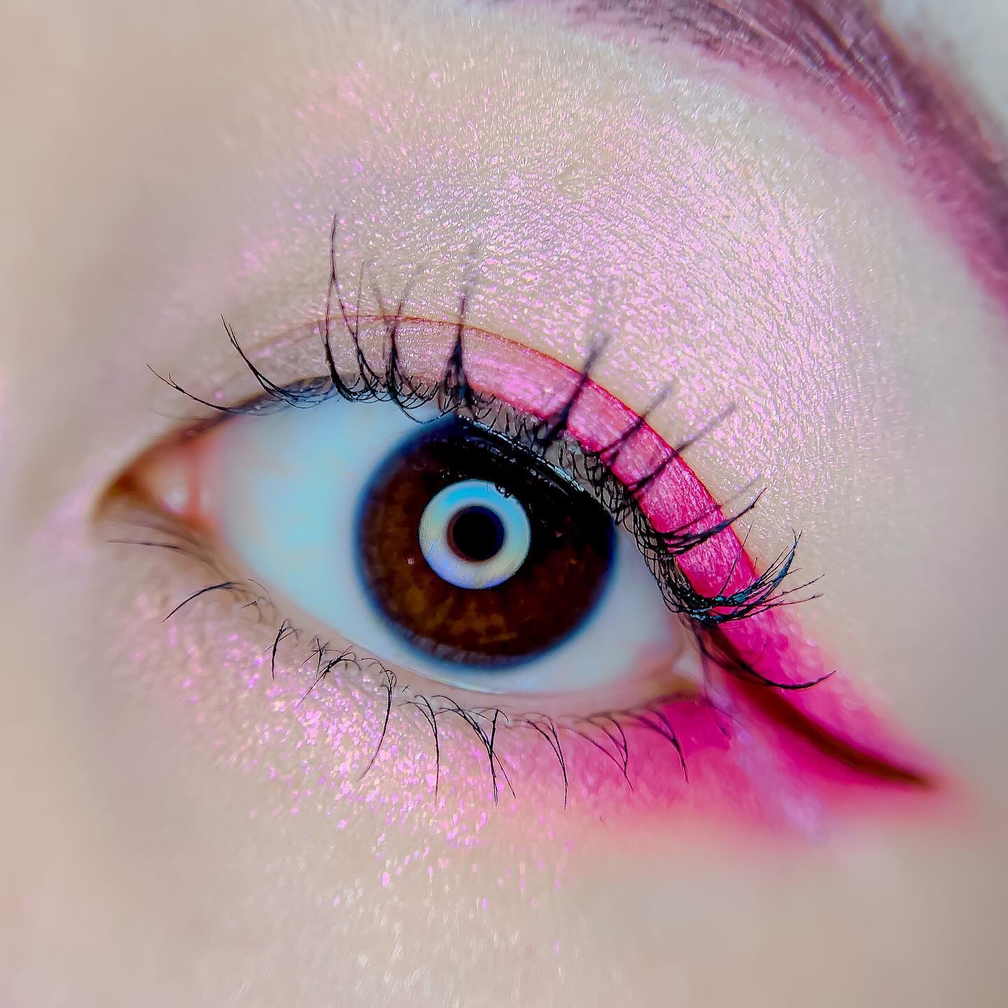 スキルレスライナー/LUMIURGLAS/リキッドアイライナーを使ったクチコミ（3枚目）