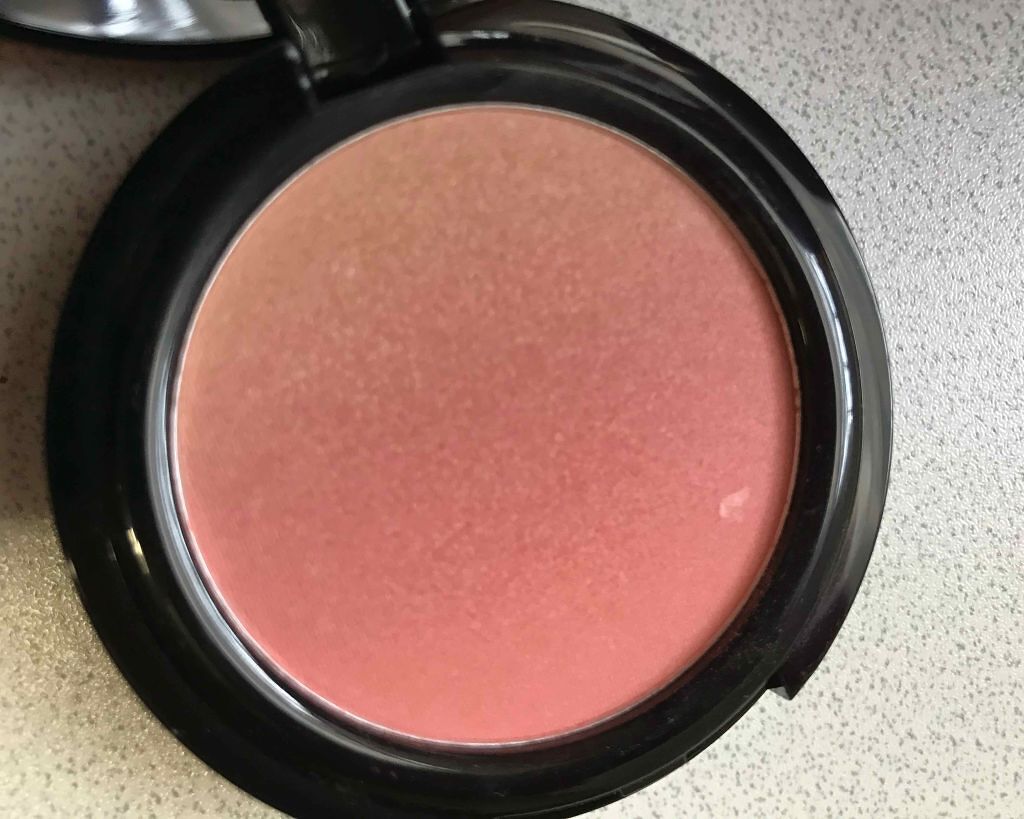 マスターフラッシュクリエイターブラッシュ/MAYBELLINE NEW YORK/パウダーチークを使ったクチコミ(3枚目)