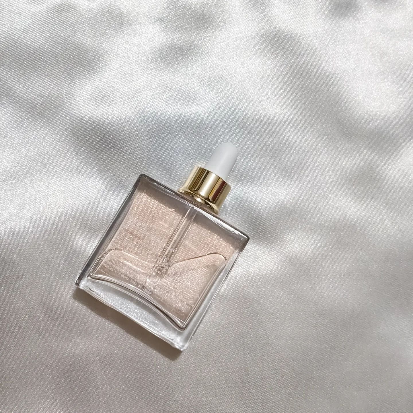 スノーホワイト/PINKGHOST/ヘアオイルを使ったクチコミ（2枚目）