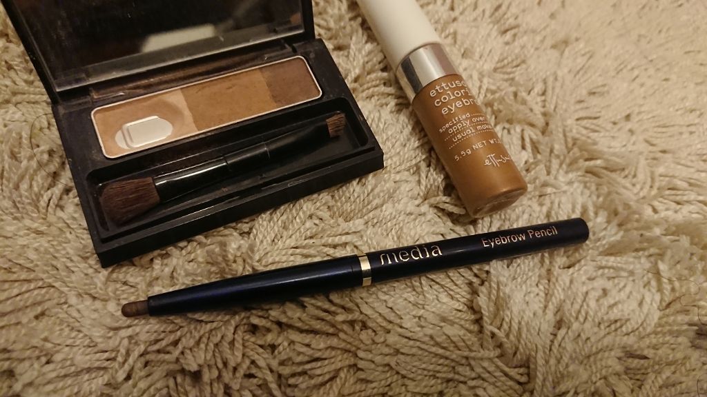 ブレンドアイブローコンパクト/オルビス/パウダーアイブロウを使ったクチコミ(3枚目)