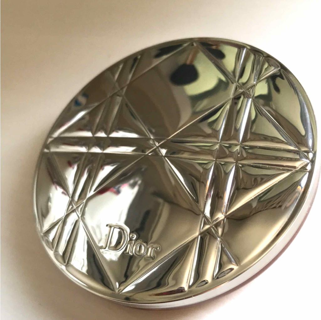 ディオールスキン ミネラル ヌード グロウ パウダー/Dior/プレストパウダーを使ったクチコミ(3枚目)