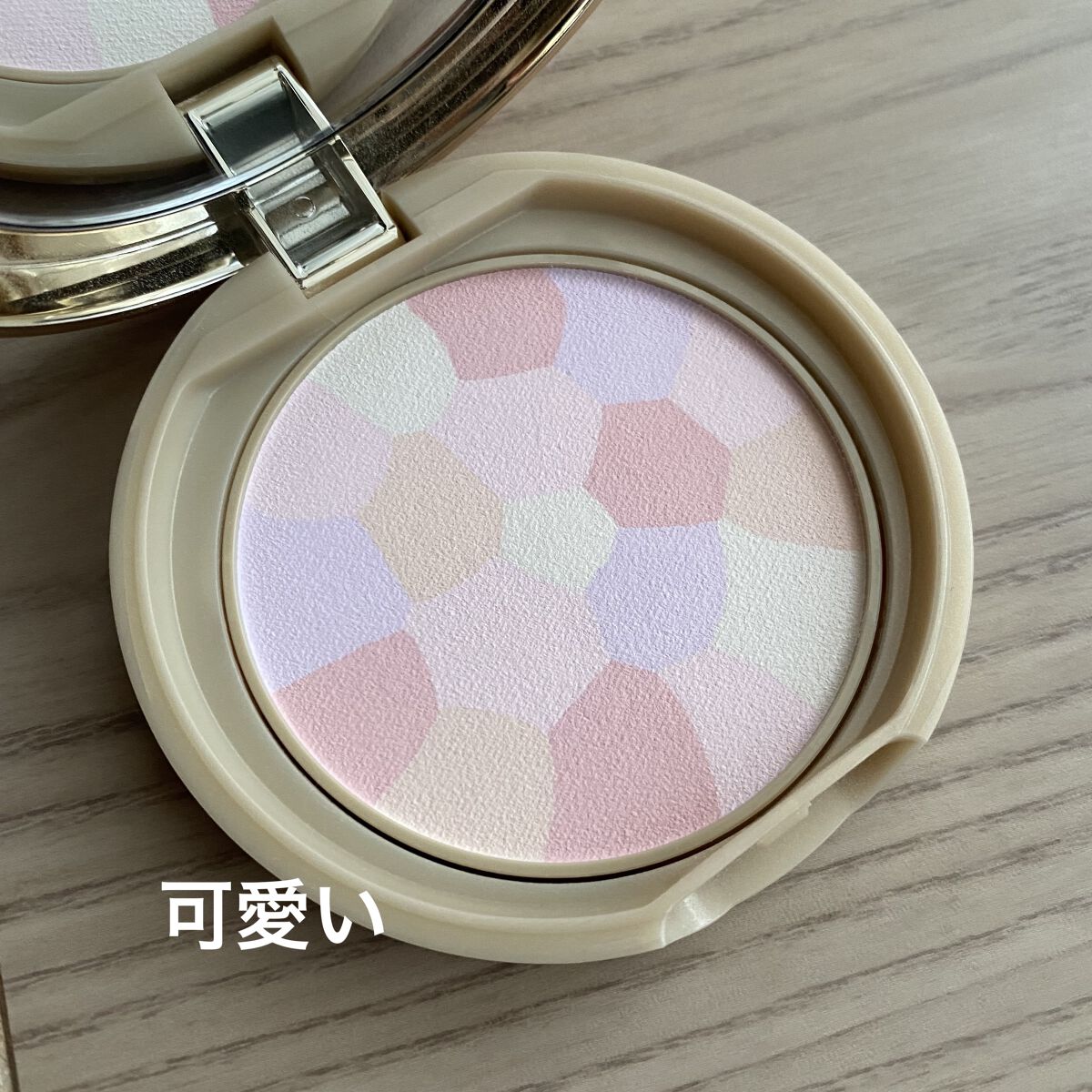 マシュマロフィニッシュパウダー　～Abloom～/キャンメイク/プレストパウダーを使ったクチコミ（2枚目）