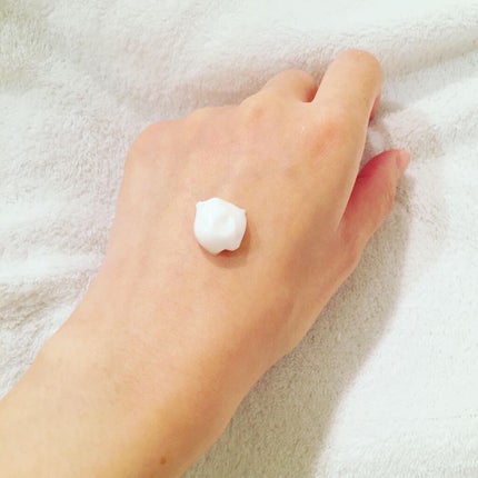 北海道シカクリーム /idio/フェイスクリームを使ったクチコミ(2枚目)