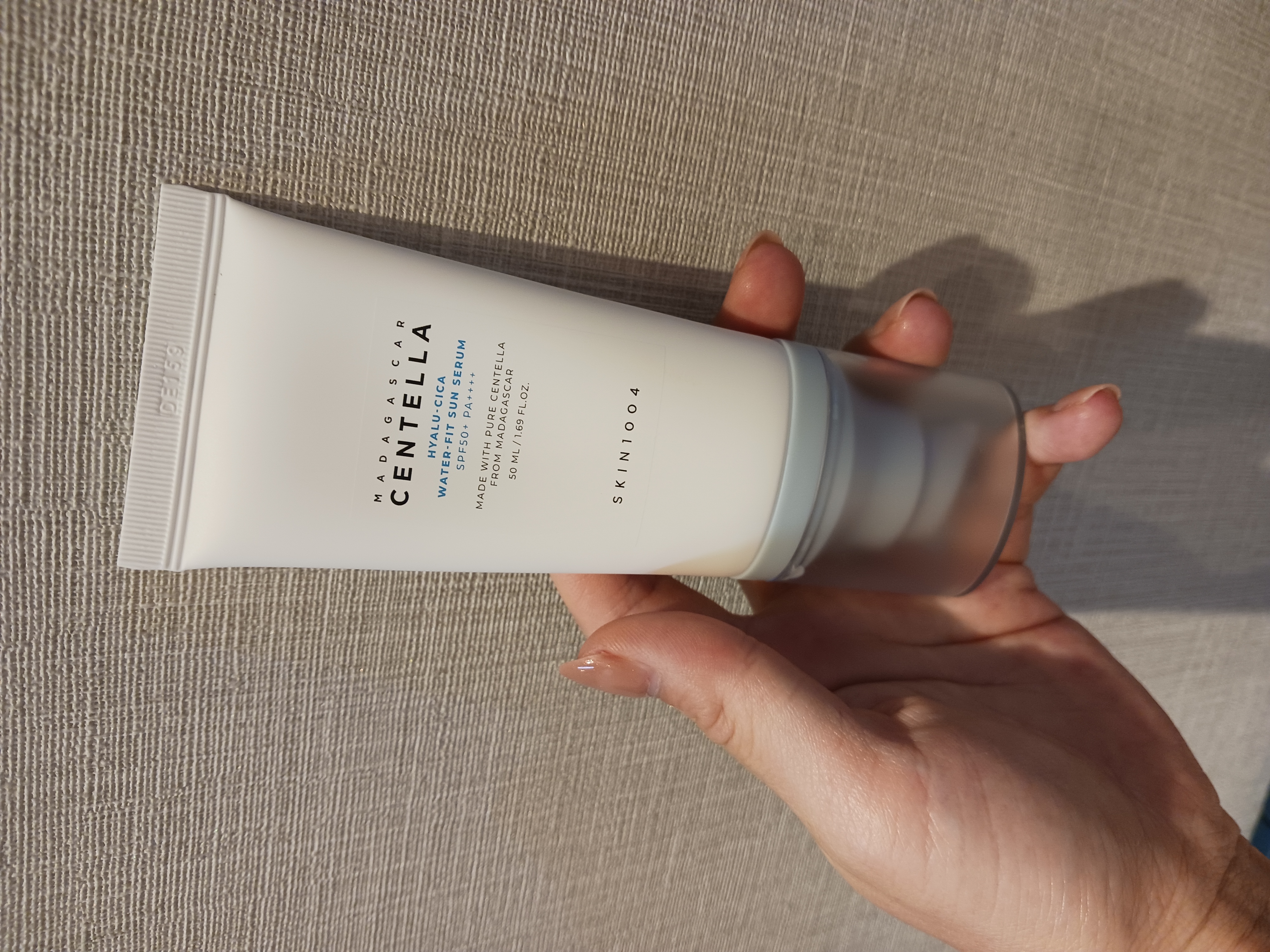 ヒアルーシカ ウォーターフィット サンセラム/SKIN1004/日焼け止めローションを使ったクチコミ（2枚目）