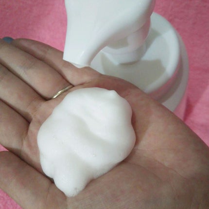 hadakara ボディソープ 泡で出てくるタイプ フローラルブーケの香り/hadakara/ボディソープを使ったクチコミ(2枚目)