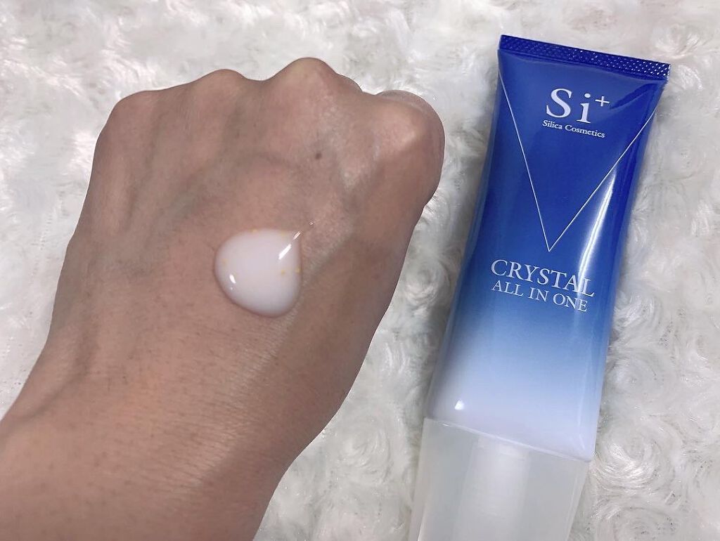 momo on LIPS 「若い時は首元ってあんまりケアしてなかったけど首元は年齢が出やす..」(2枚目)