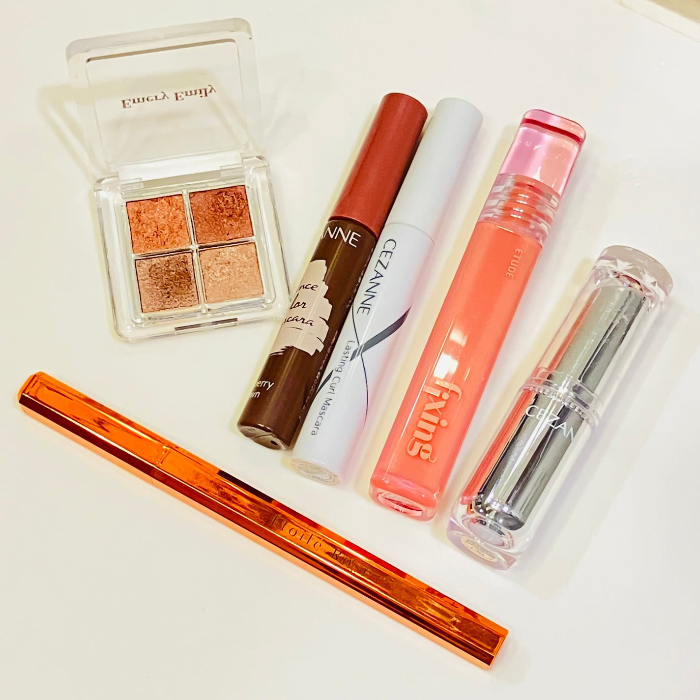 ラスティンググロスリップ/CEZANNE/口紅を使ったクチコミ(1枚目)