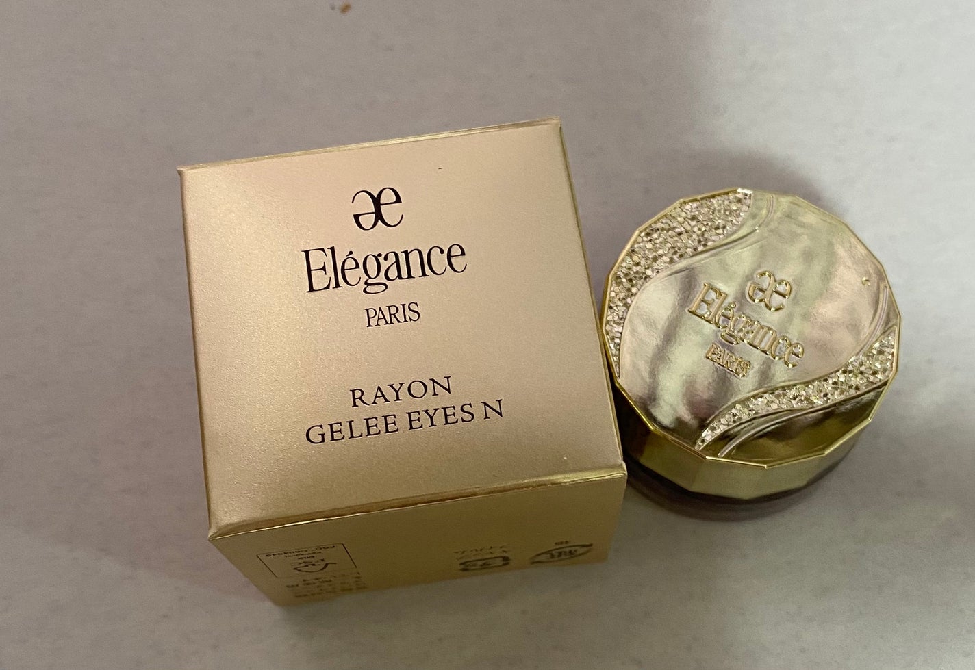 レヨン ジュレアイズ N/Elégance/ジェル・クリームアイシャドウを使ったクチコミ(2枚目)