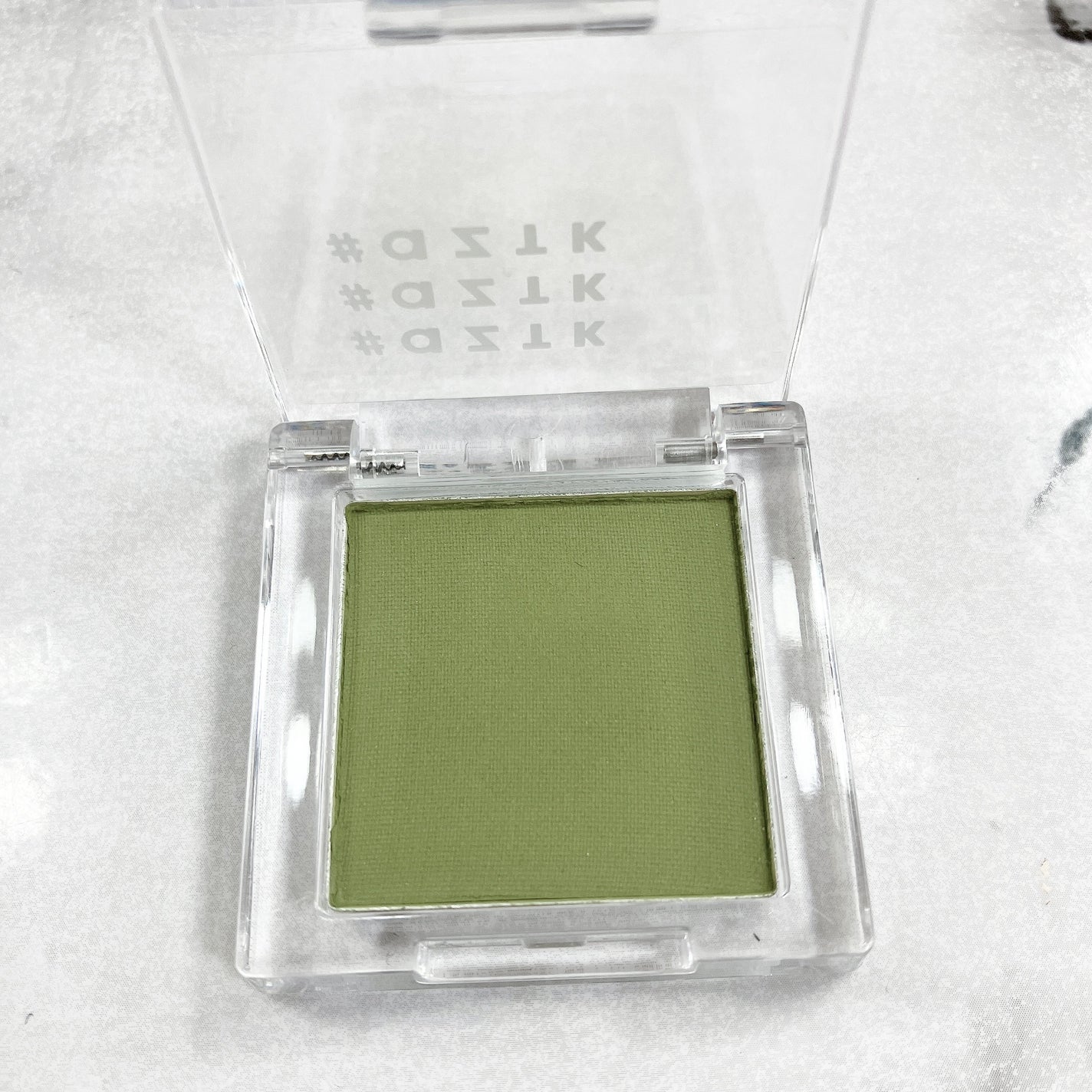 シングルアイシャドウ/aZTK/単色アイシャドウを使ったクチコミ(1枚目)