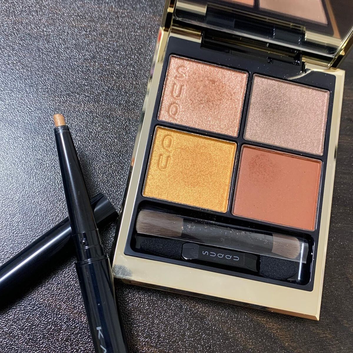 シグニチャー カラー アイズ/SUQQU/アイシャドウパレットを使ったクチコミ(4枚目)