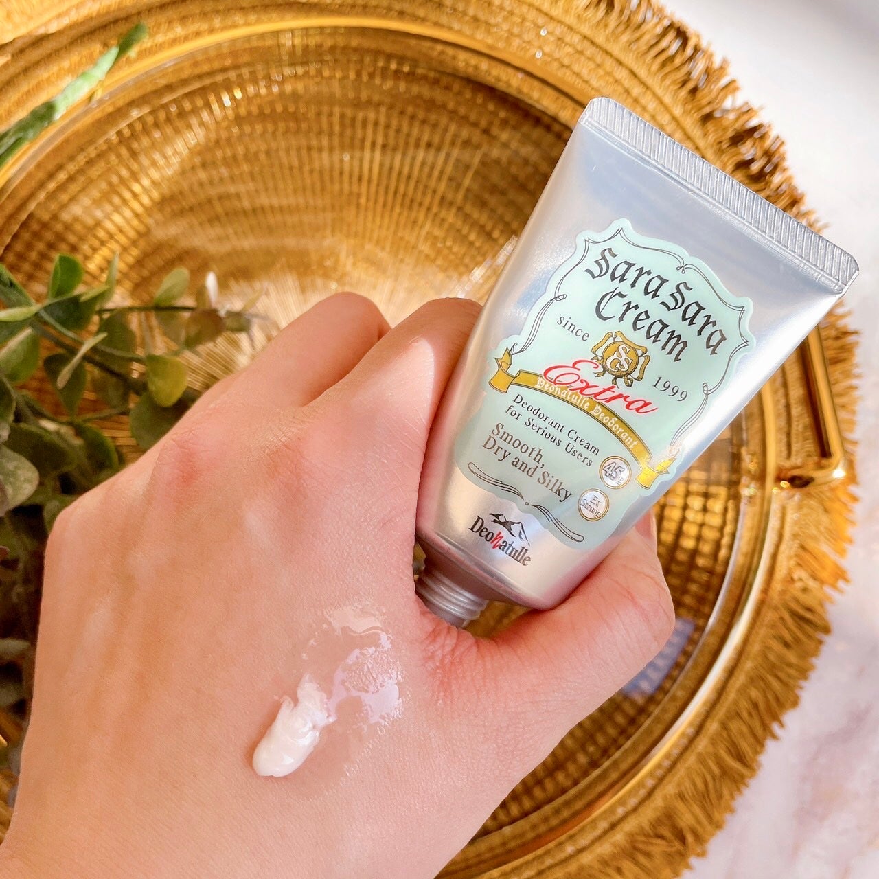 薬用さらさらクリーム/デオナチュレ/デオドラント・制汗剤を使ったクチコミ(3枚目)