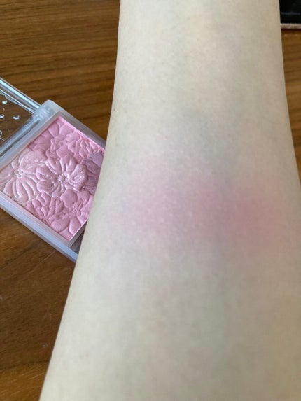 グロウフルールチークス(ブレンドタイプ)/キャンメイク/パウダーチークを使ったクチコミ(2枚目)