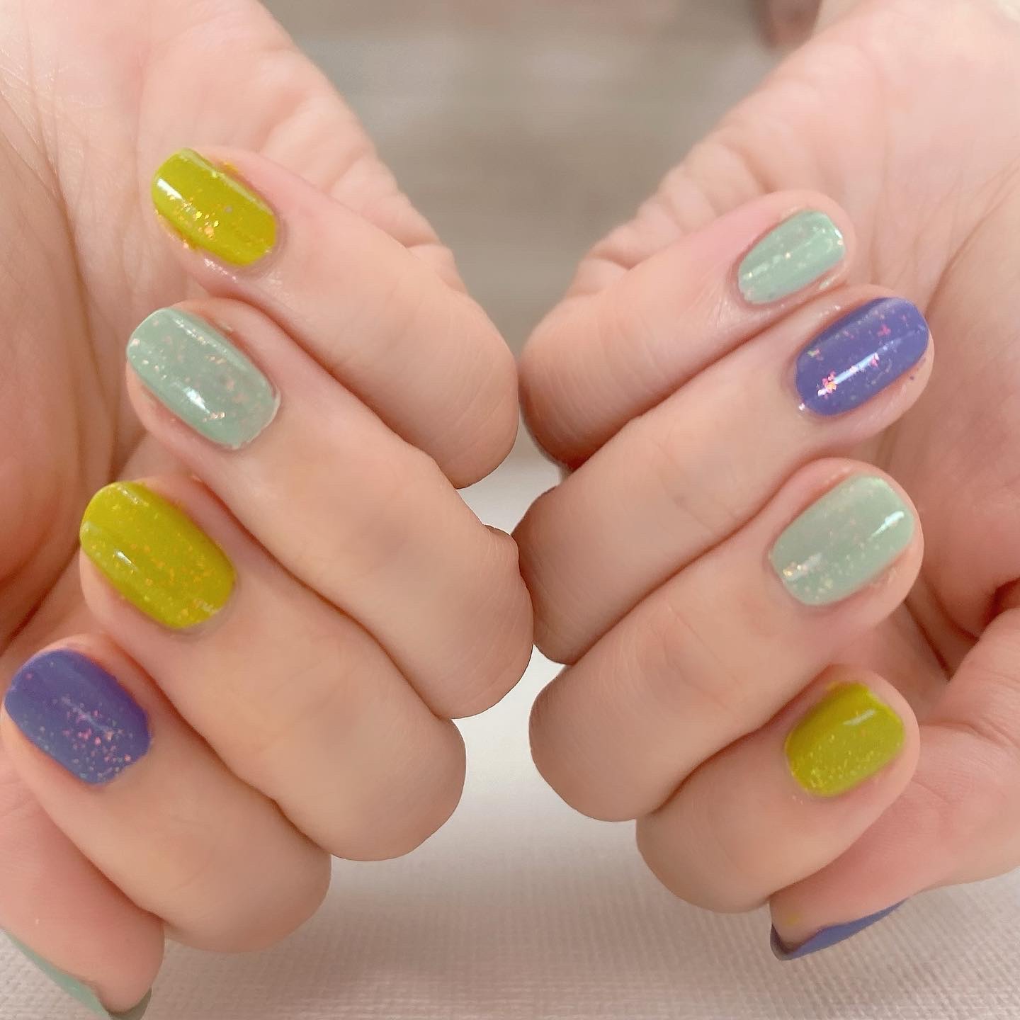 夏ネイルのネイルデザイン | ジェルフィニッシュ ネイルカラー｜サリー