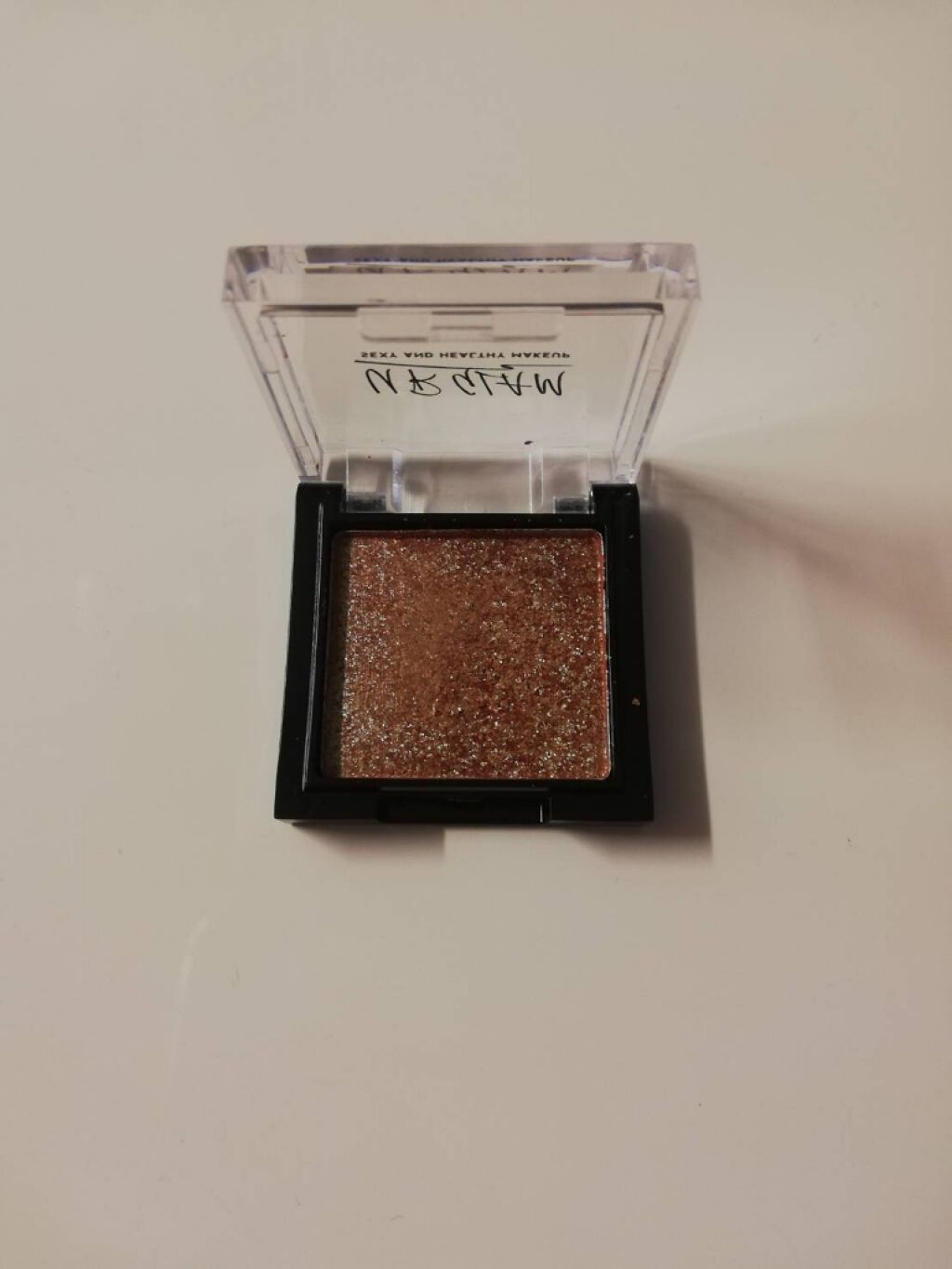 y u a on LIPS 「こんばんは😃🌃うさ丸🎶です!今日は、ラメがめっちゃ可愛いURG..」(2枚目)