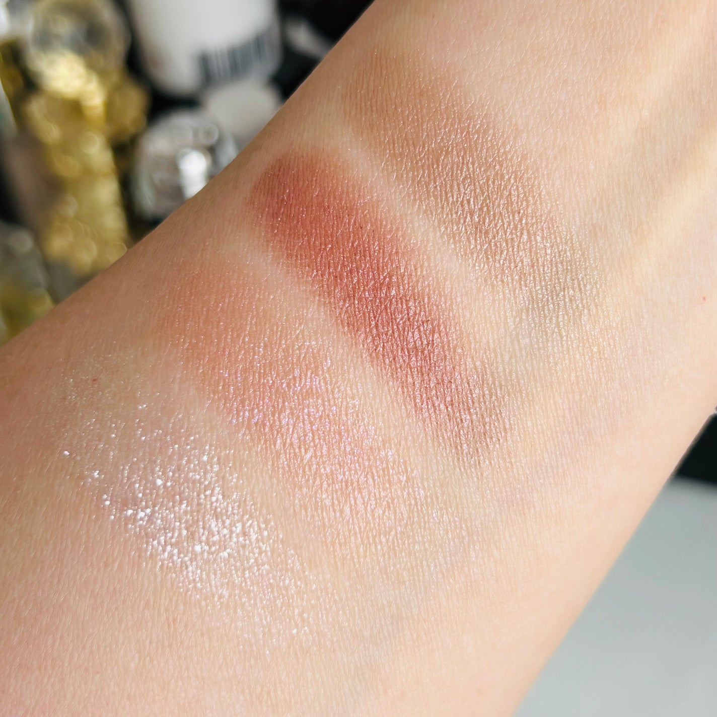 アディクション ザ アイシャドウ パレット “アウト オブ ユア シェル”/ADDICTION/アイシャドウパレットを使ったクチコミ(5枚目)