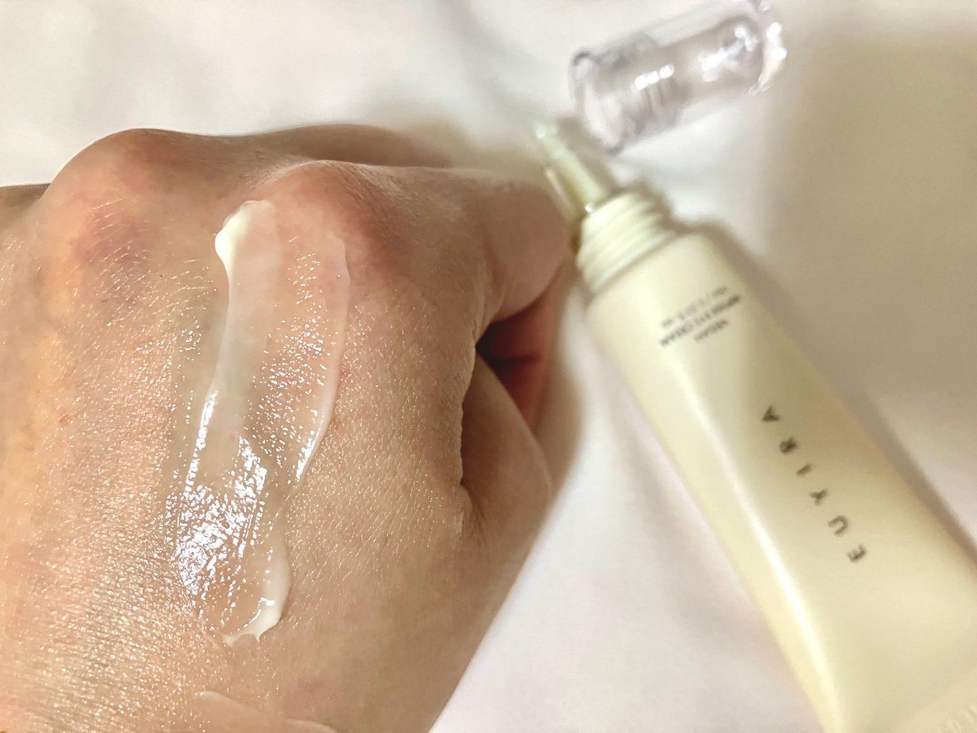 ヴィーガンペプチド アイクリーム/EUYIRA/アイケア・アイクリームを使ったクチコミ(4枚目)