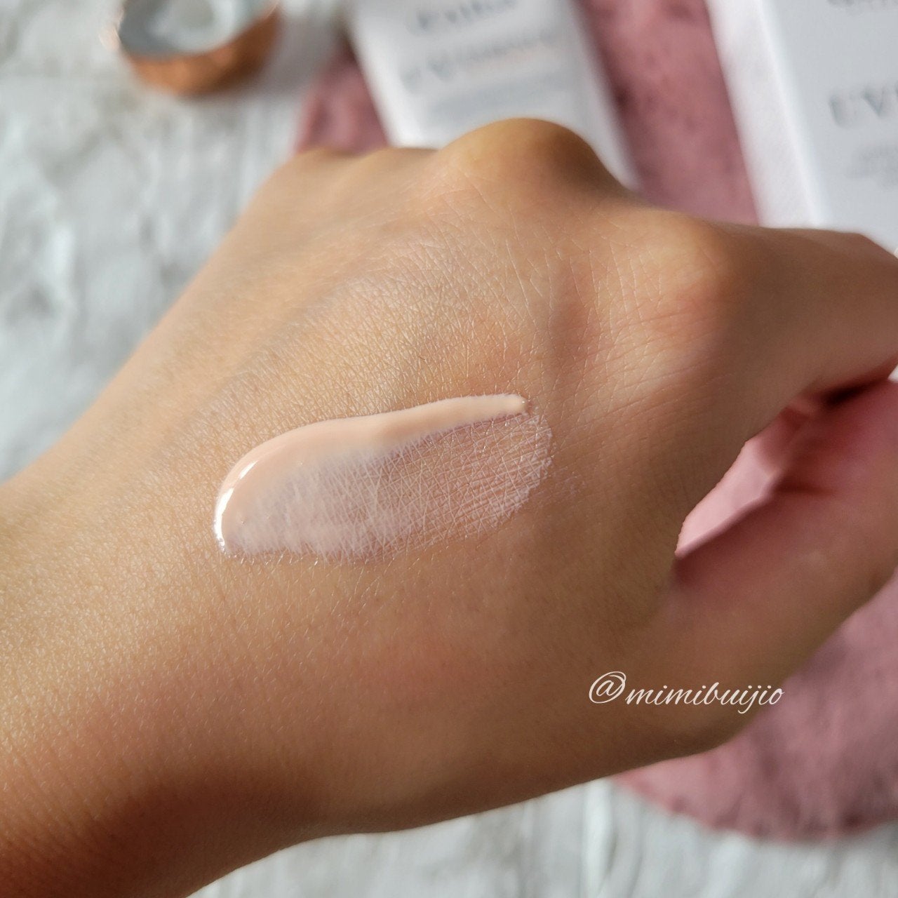 ウォータフルトーンアップサンクリーム/ダルバ/日焼け止めクリームを使ったクチコミ(3枚目)