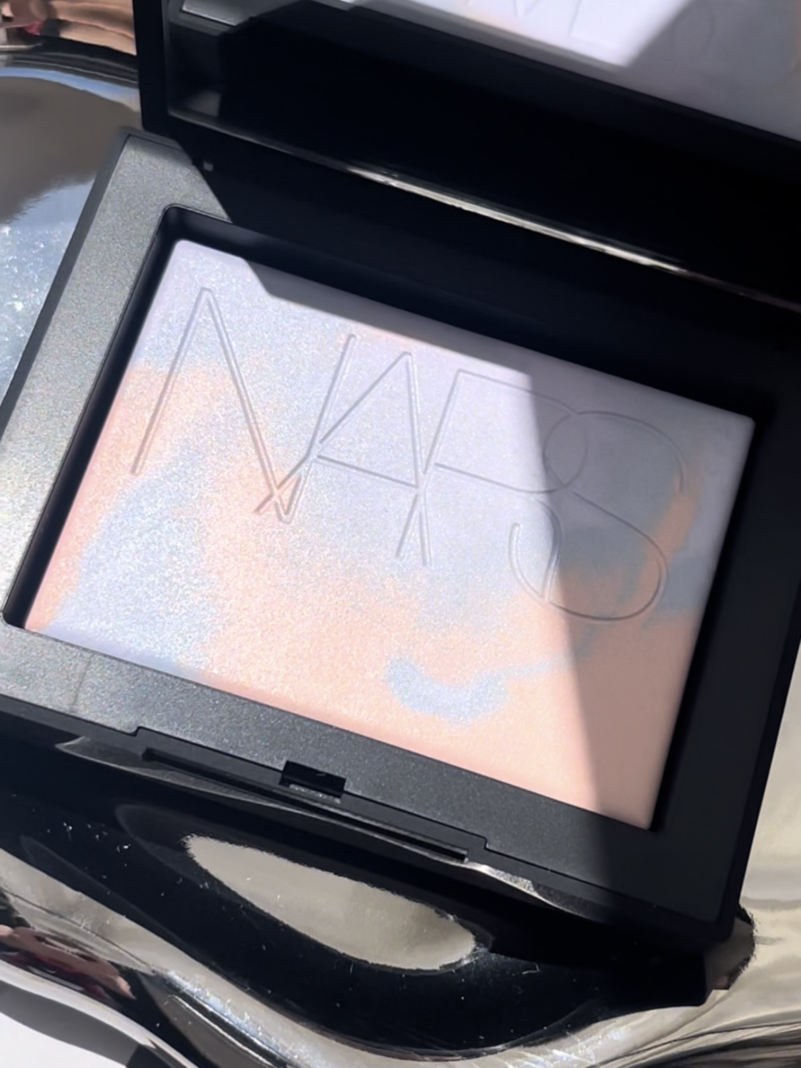 ライトリフレクティング プリズマティックパウダー/NARS/プレストパウダーを使ったクチコミ（3枚目）