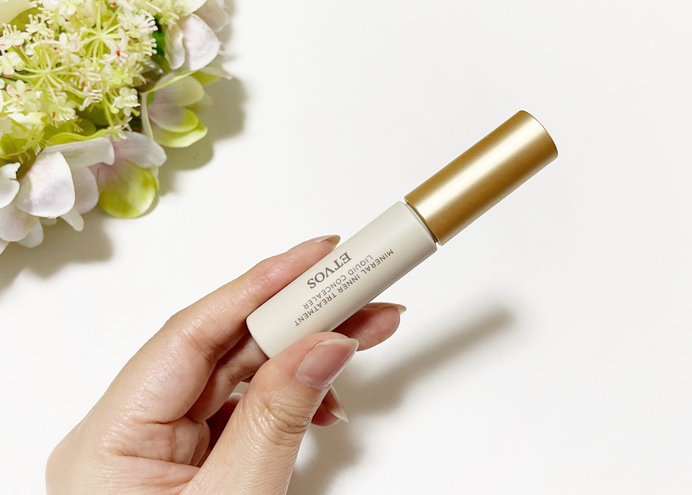 ミネラルインナートリートメントリキッドコンシーラー/エトヴォス/リキッドコンシーラーを使ったクチコミ(4枚目)