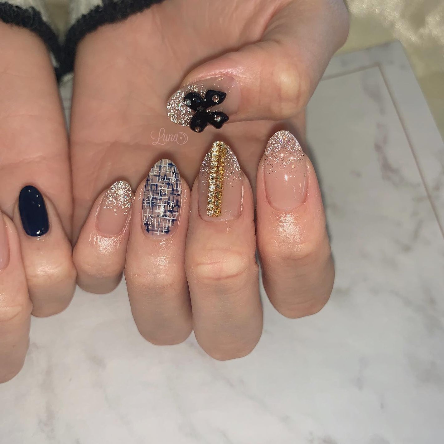 Iuna. Mizuki on LIPS 「.過去の私のネイルとおそろいに✨スペシャルプラン♡#nail#..」(2枚目)